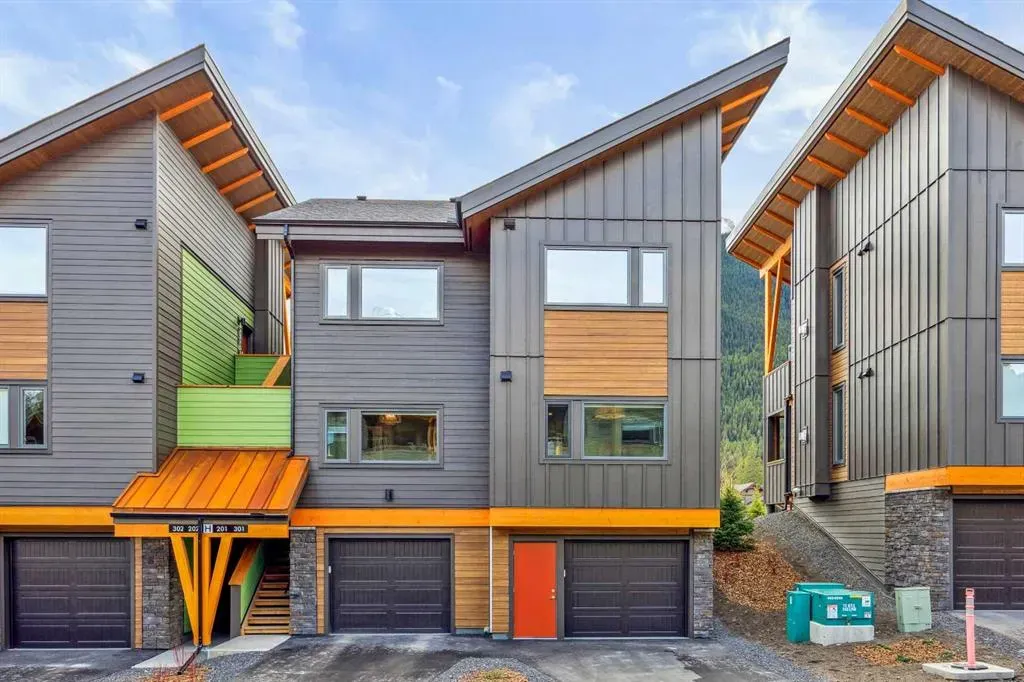 209 Stewart Creek, #201H