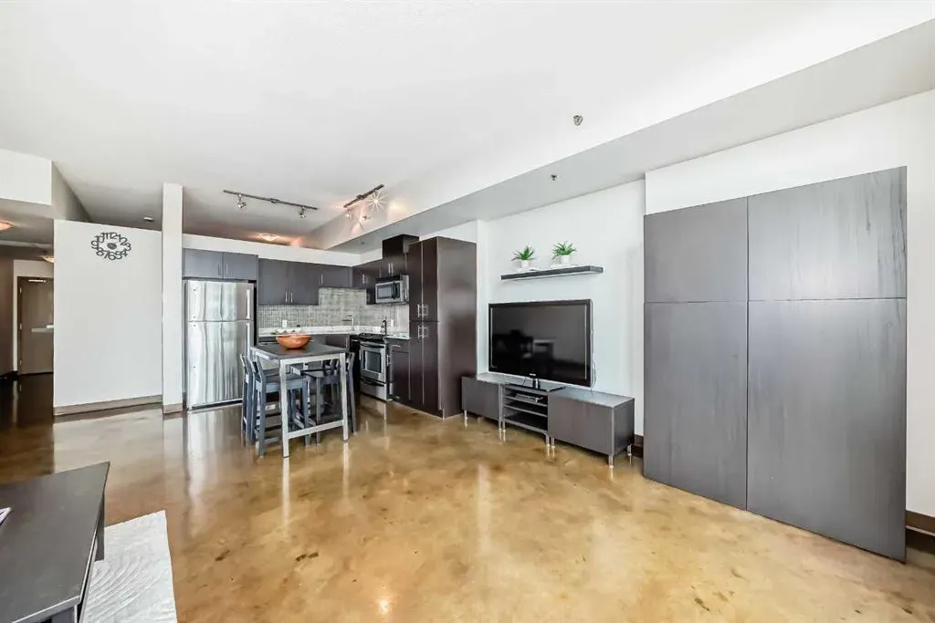135 13 Avenue SW, #910