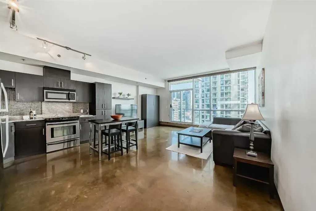 135 13 Avenue SW, #910