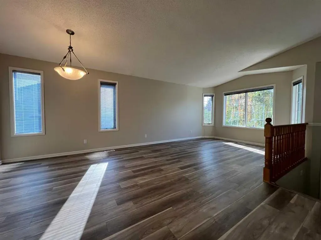 143 Harvest Glen Rise NE