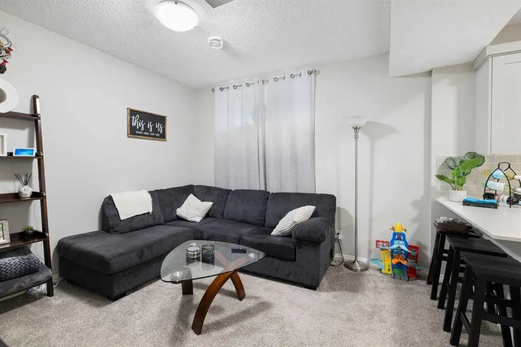 53 Savanna Heath NE