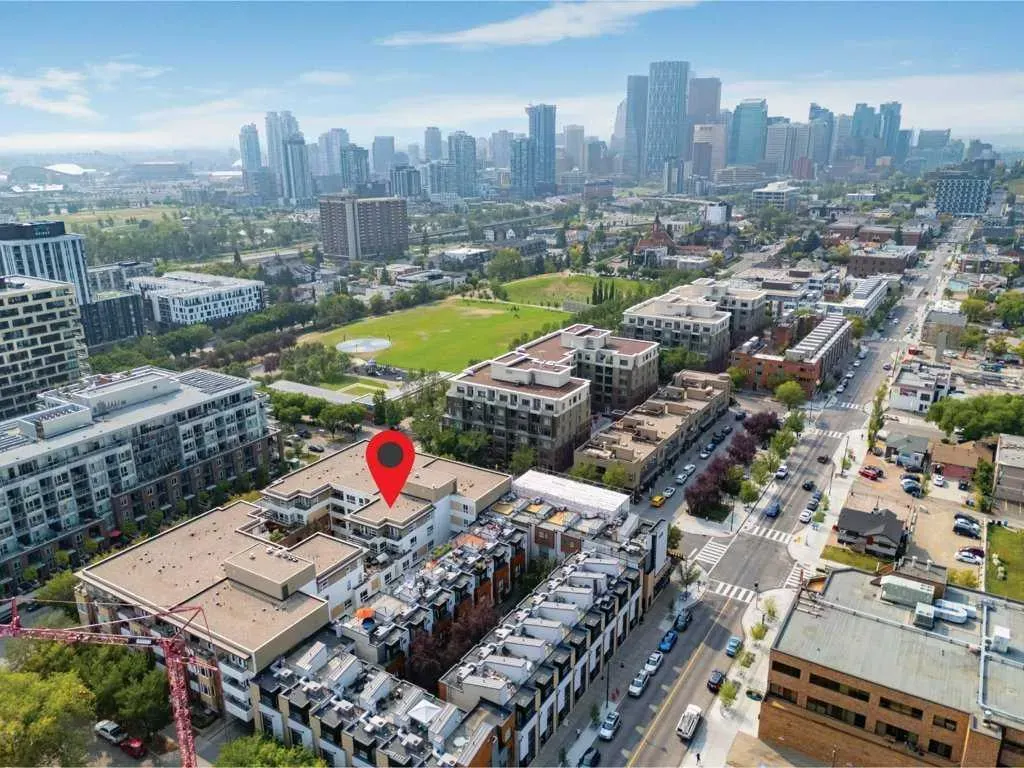 1000 Centre Avenue NE, #307