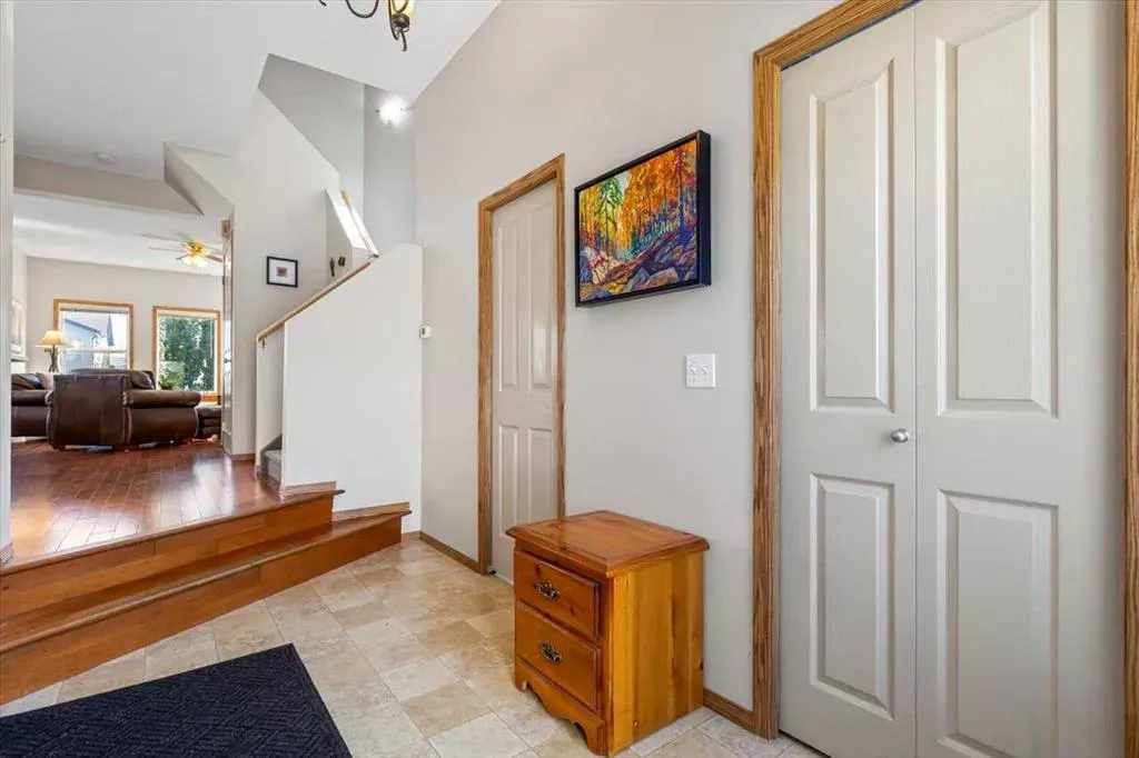 27 Tuscany Ridge Heights NW