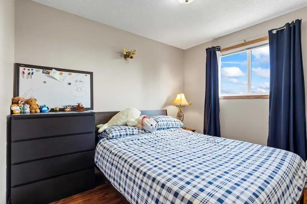 27 Tuscany Ridge Heights NW