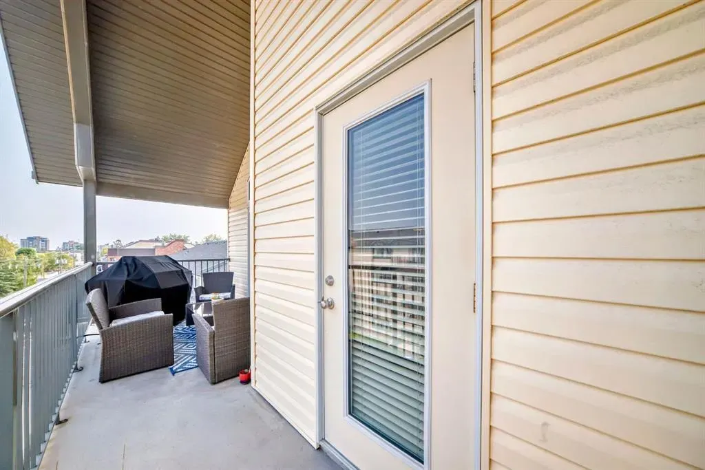 736 57 Avenue SW, #404