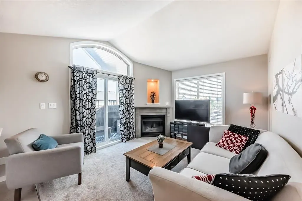 736 57 Avenue SW, #404