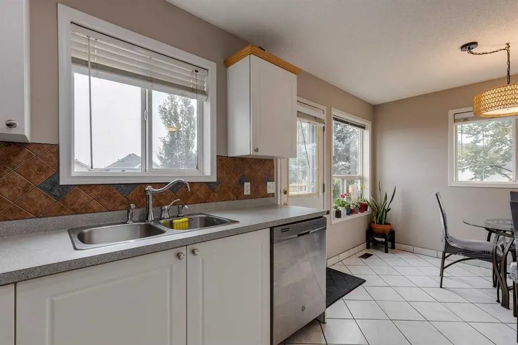 2 Hidden Hills Terrace NW