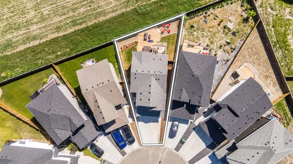 307 Monterey Place SE
