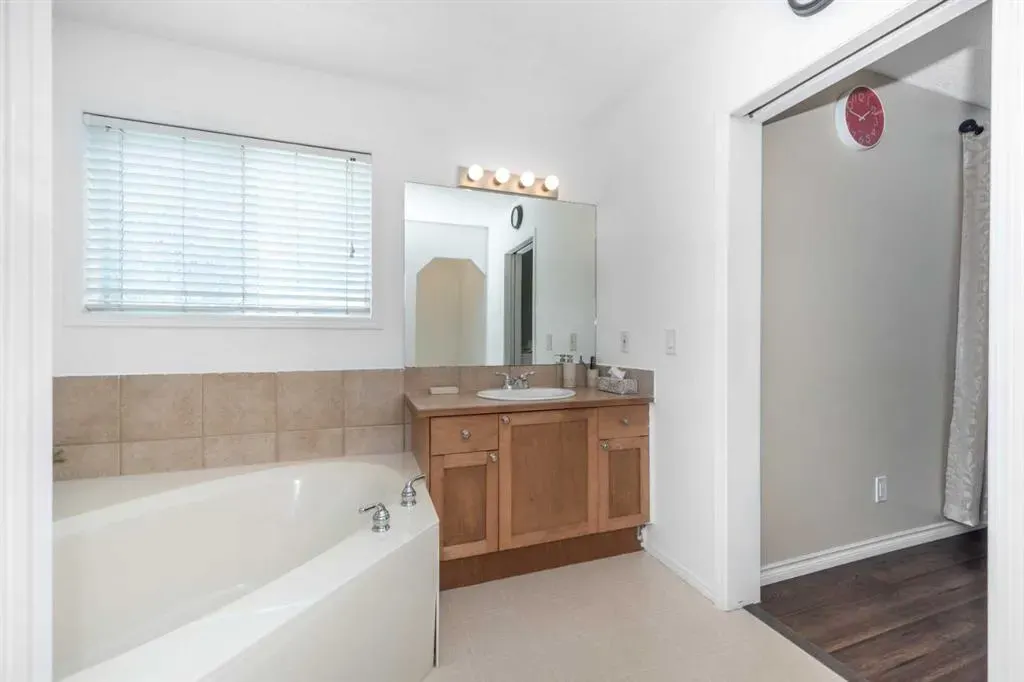 14 Cranfield Crescent SE