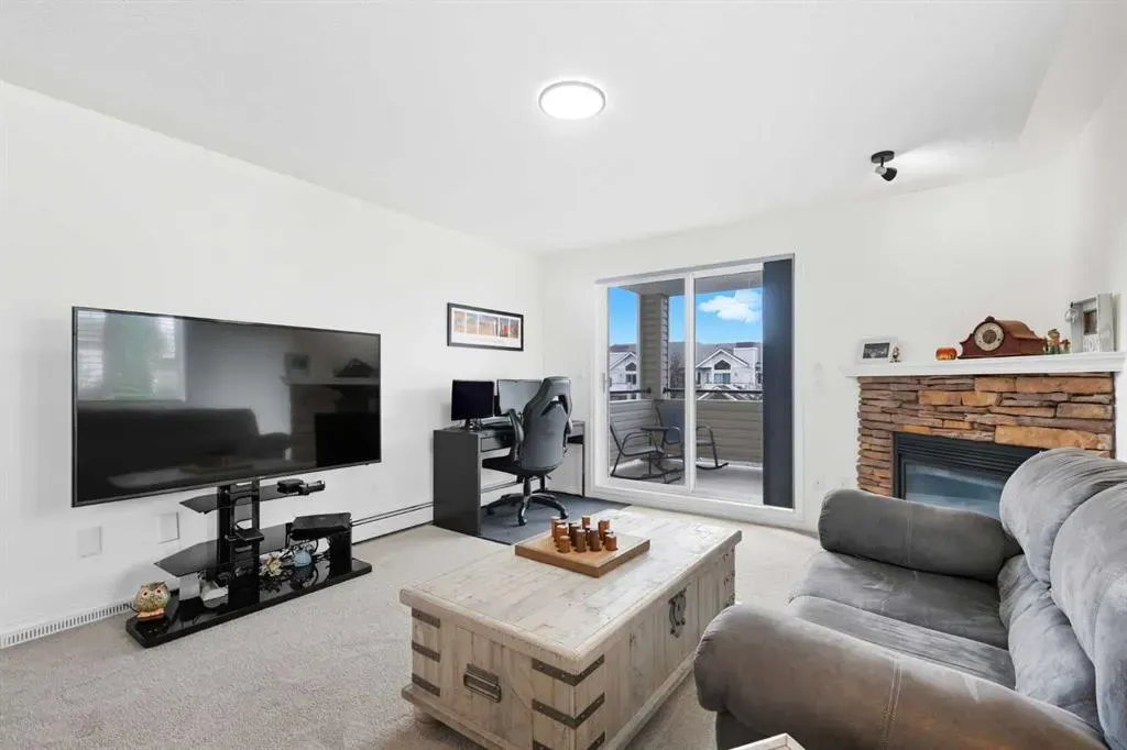 7451 Springbank Boulevard SW, #1211