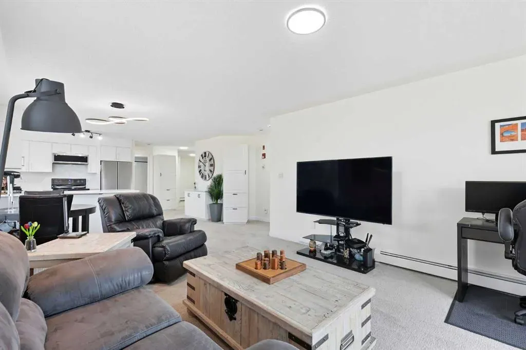 7451 Springbank Boulevard SW, #1211