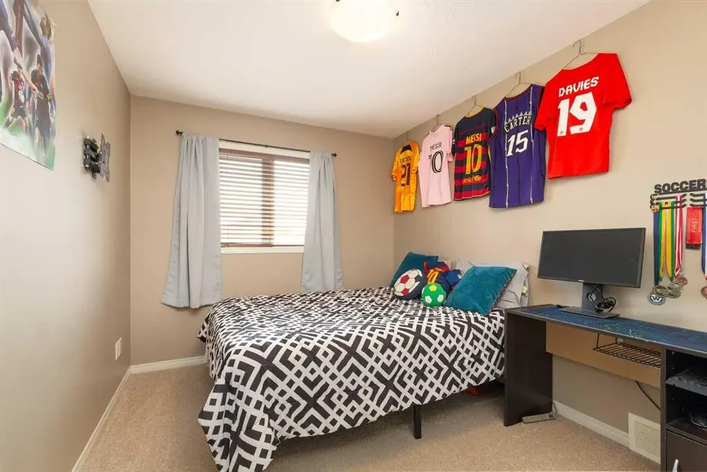 78 Keystone Terrace W