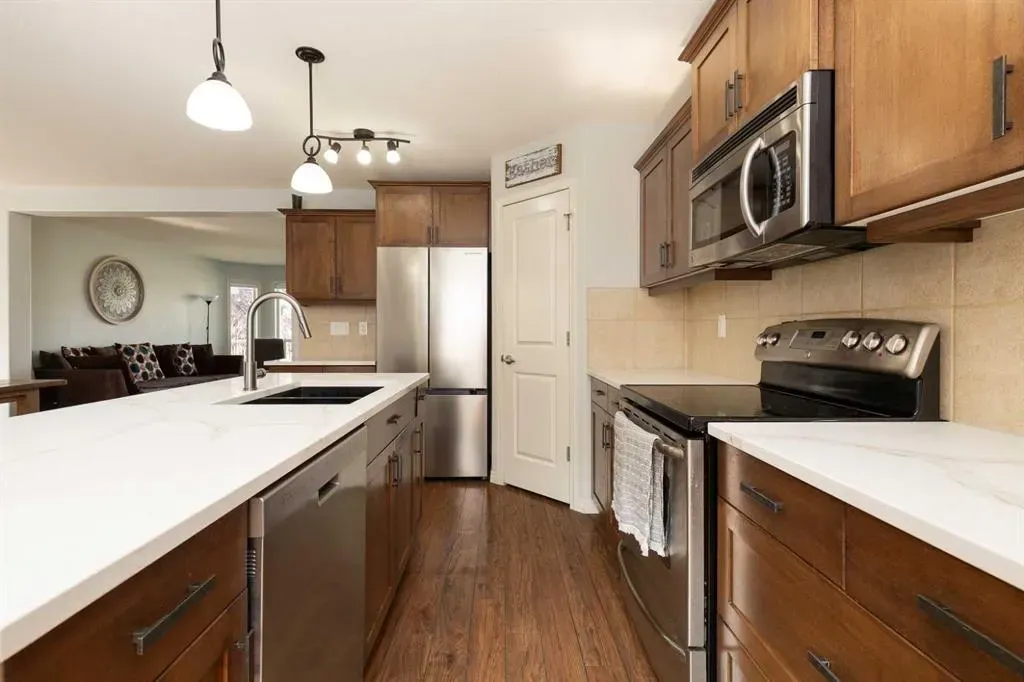 78 Keystone Terrace W
