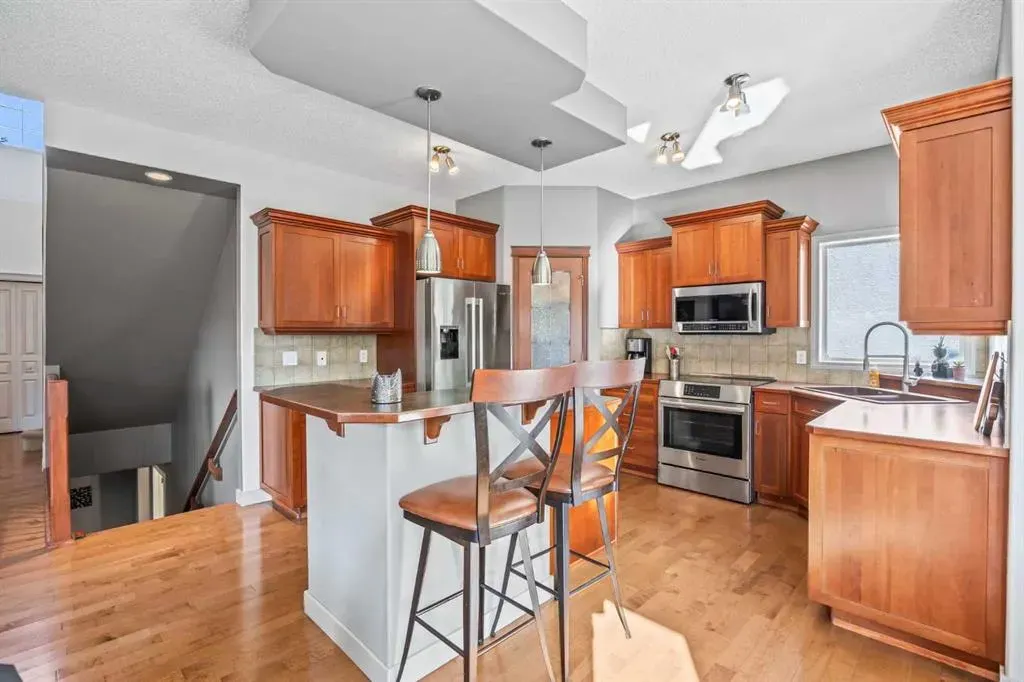 974 Tuscany Drive NW