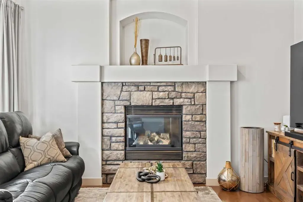 974 Tuscany Drive NW