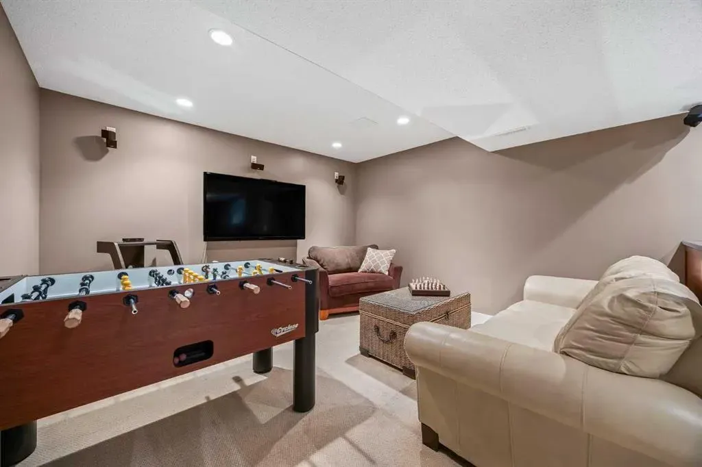 974 Tuscany Drive NW