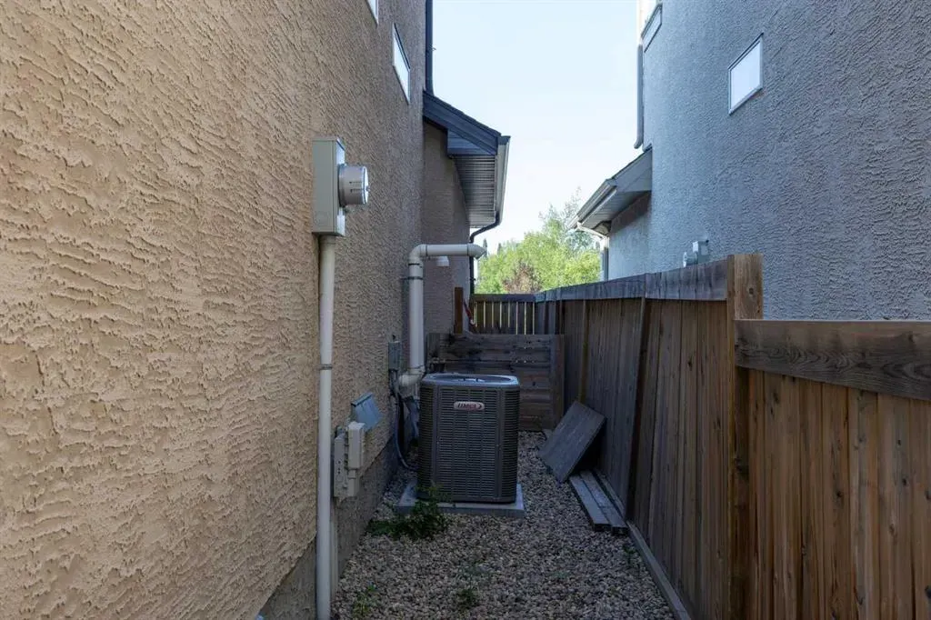 974 Tuscany Drive NW