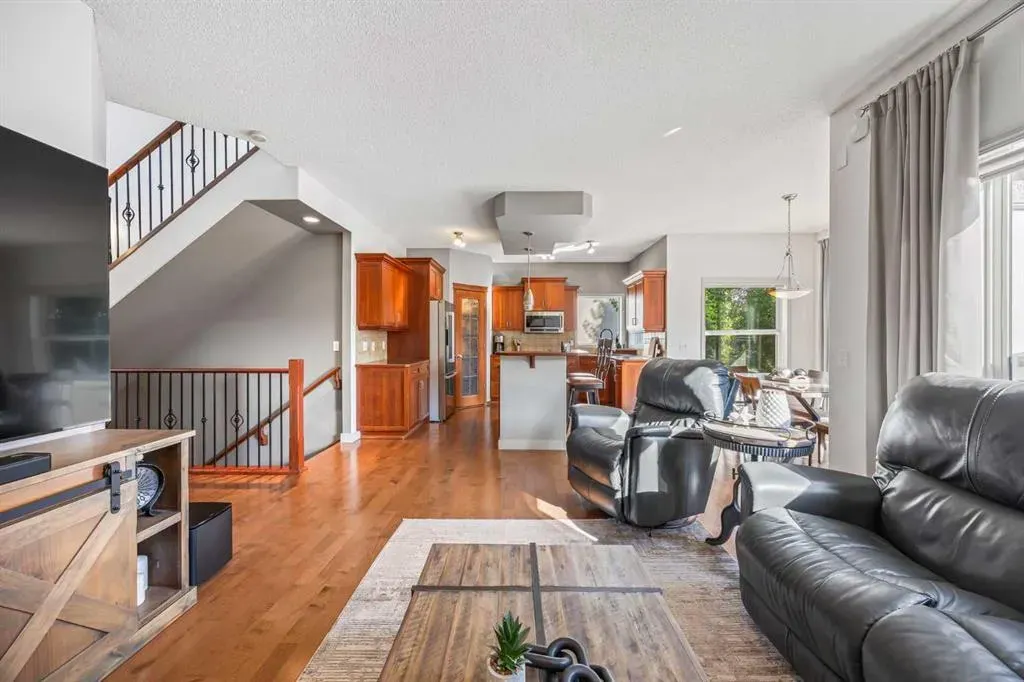 974 Tuscany Drive NW