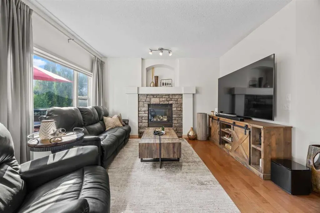 974 Tuscany Drive NW