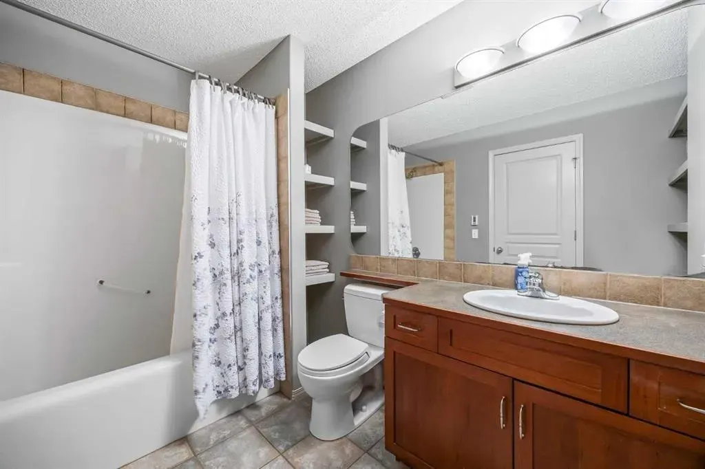 974 Tuscany Drive NW