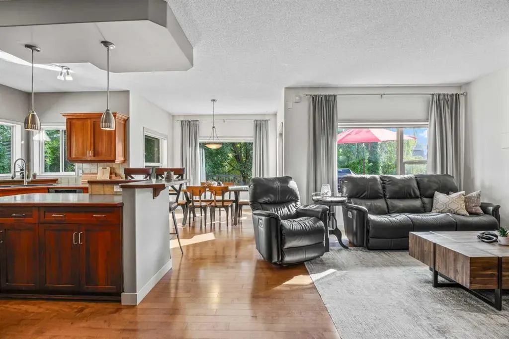 974 Tuscany Drive NW