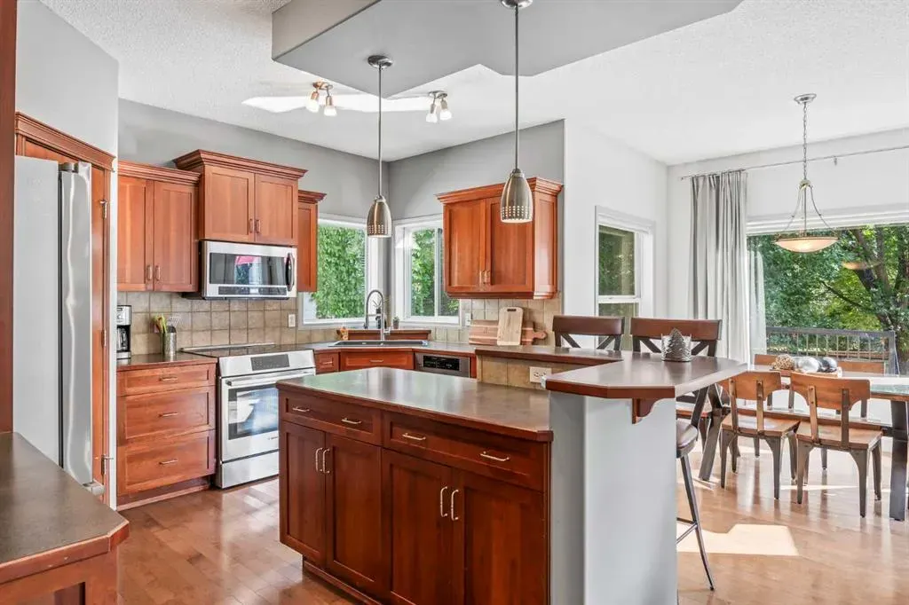 974 Tuscany Drive NW