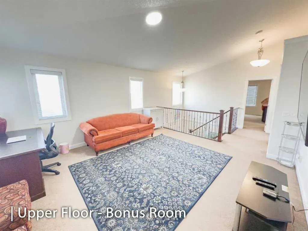 59 Redstone Park NE
