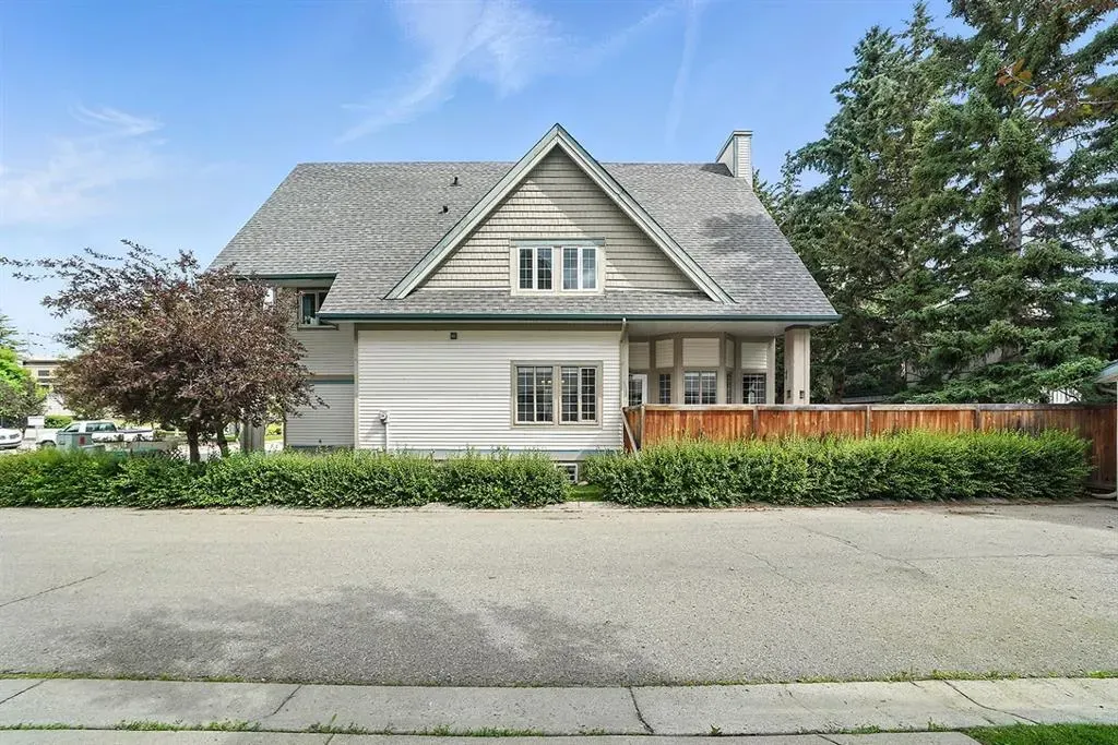 8 Varsity Estates Gardens NW