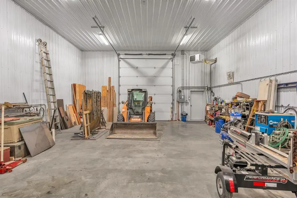 64134 Township Rd 265 West Road