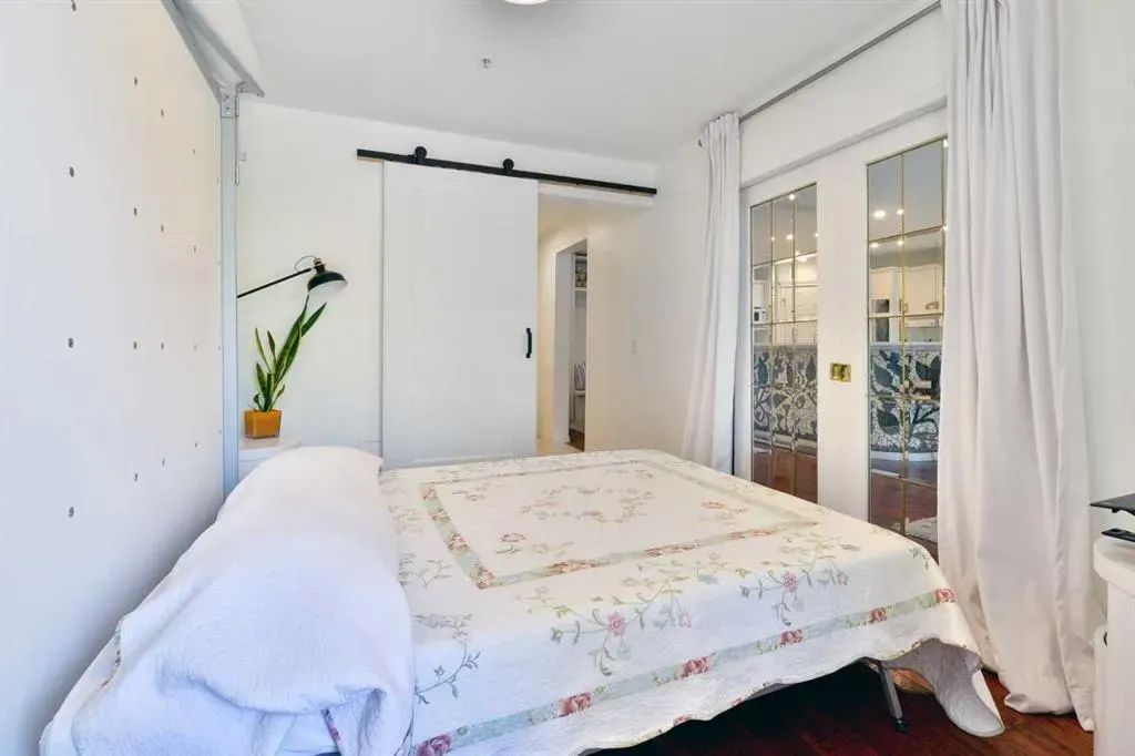 2212 34 Avenue SW, #103