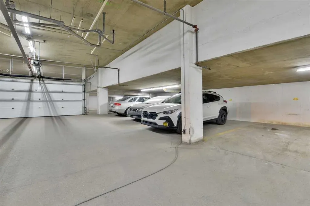 2212 34 Avenue SW, #103