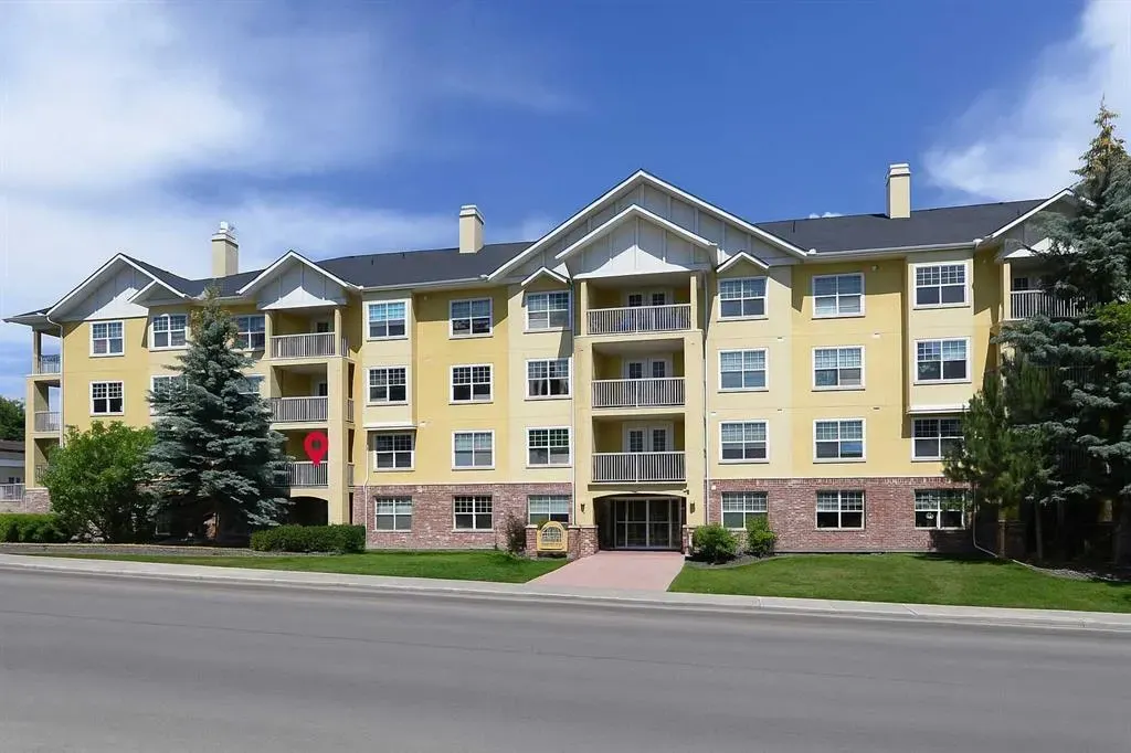 2212 34 Avenue SW, #103
