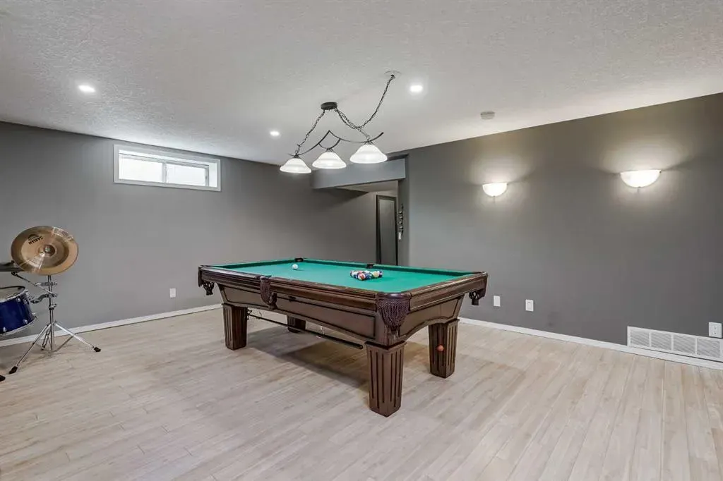 177 Douglas Glen Manor SE