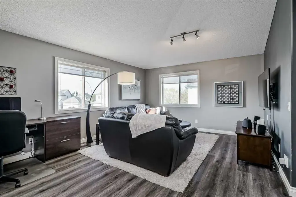 177 Douglas Glen Manor SE