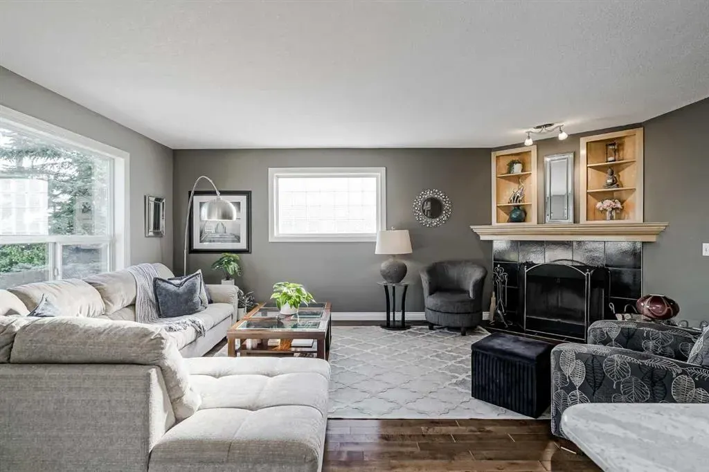 177 Douglas Glen Manor SE