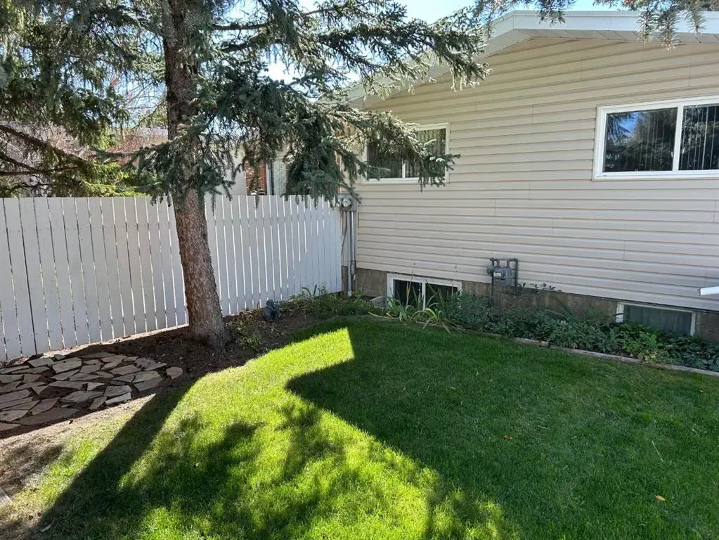 343 Laval Boulevard W