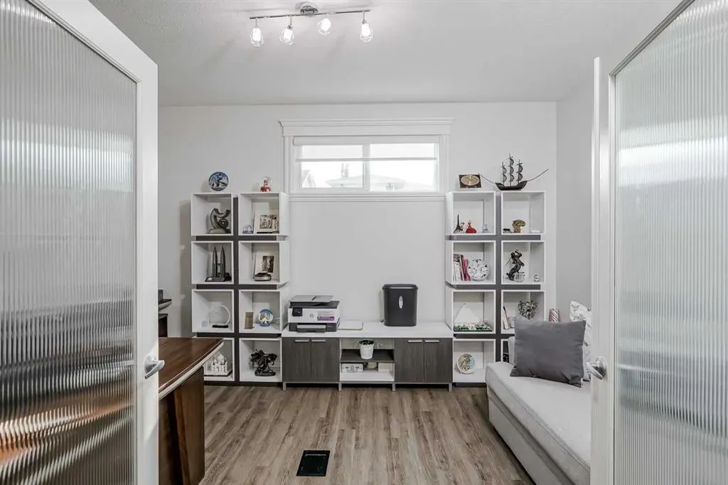 310 Mahogany Manor SE