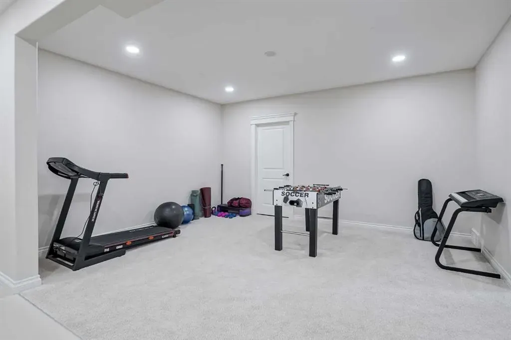310 Mahogany Manor SE