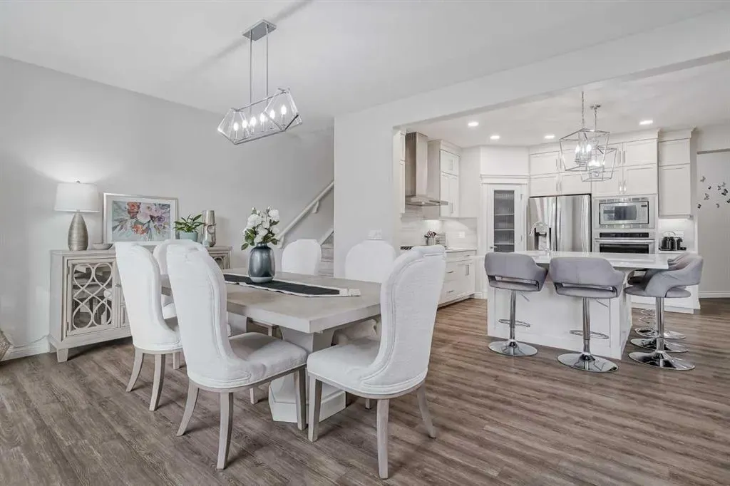 310 Mahogany Manor SE