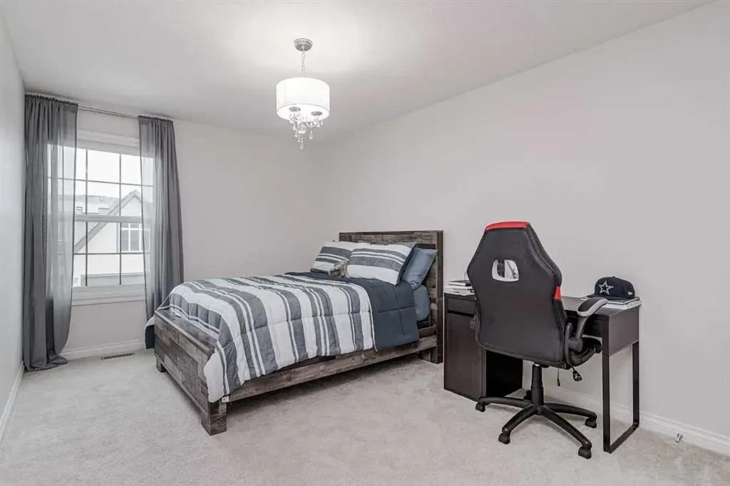 310 Mahogany Manor SE