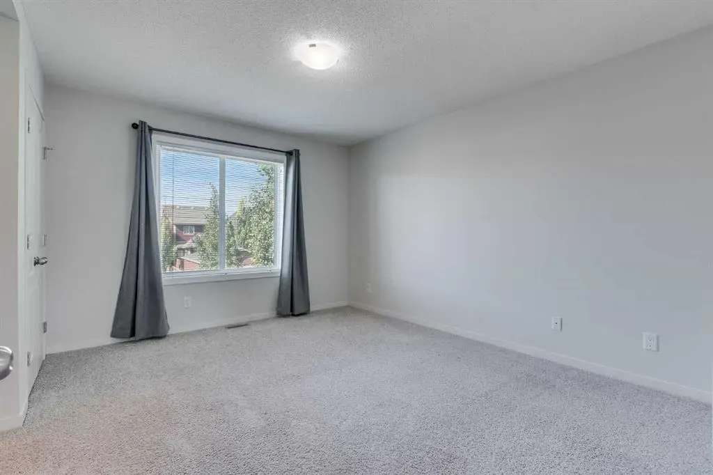 116 Copperpond Parade SE