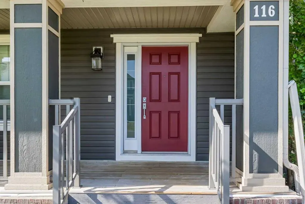 116 Copperpond Parade SE