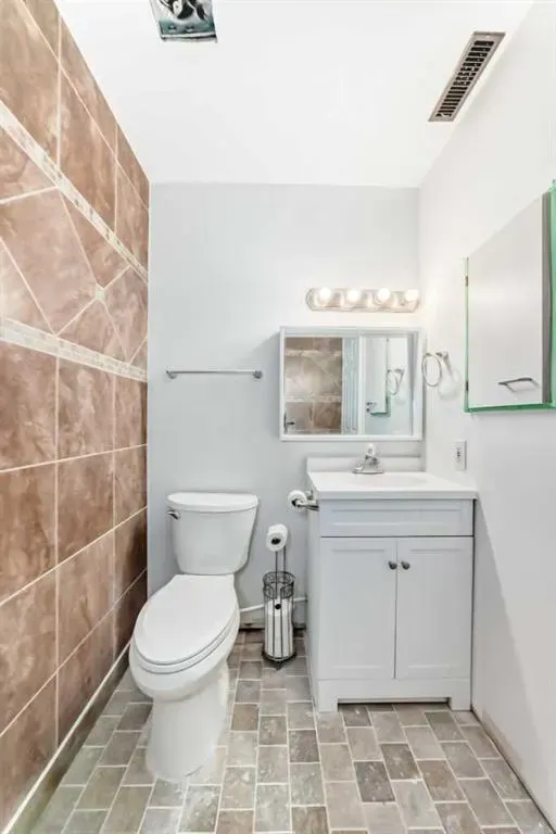 1607 11 Avenue SW, #101