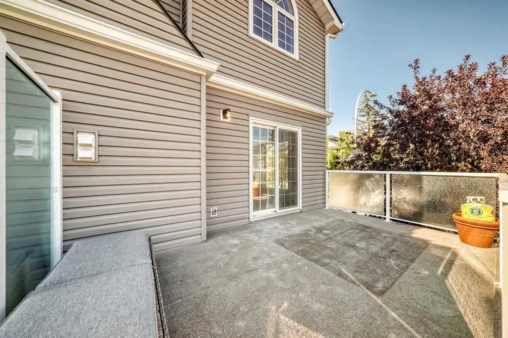 1607 11 Avenue SW, #101