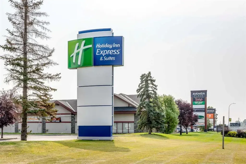 11811 Lake Fraser Drive SE, #6508