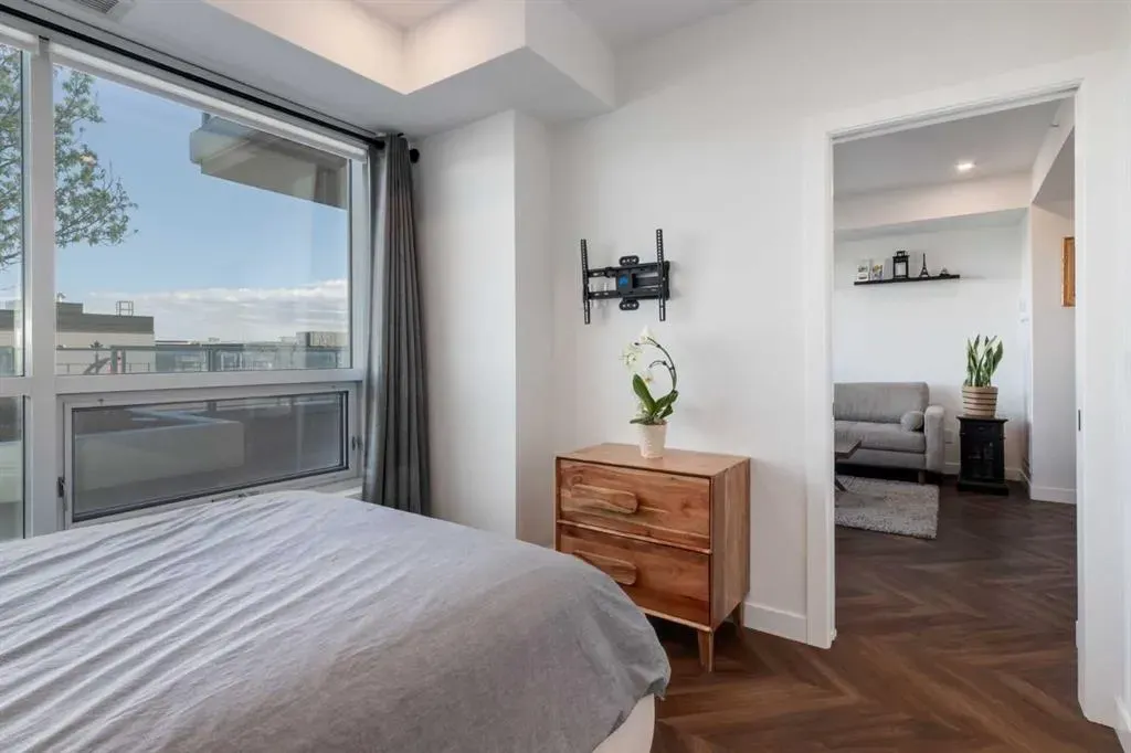 8505 Broadcast Avenue SW, #215