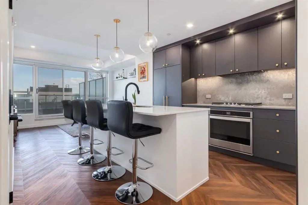 8505 Broadcast Avenue SW, #215
