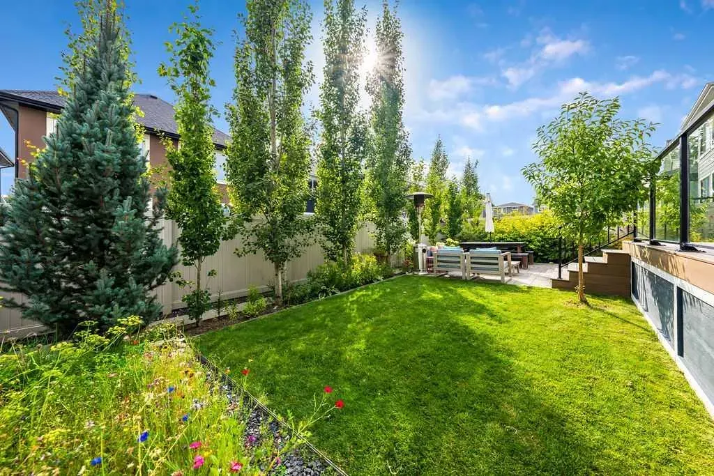 45 West Grove Way SW