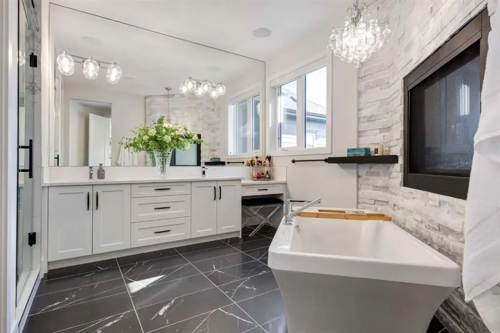 131 Aspen Summit Boulevard SW