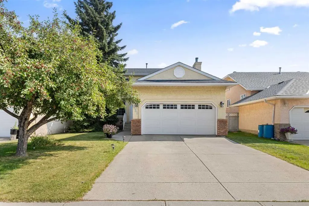 933 Applewood Drive SE